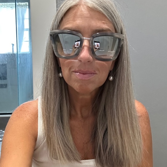 Tom Ford Gray Sunglasses BNWT - Picture 4 of 7